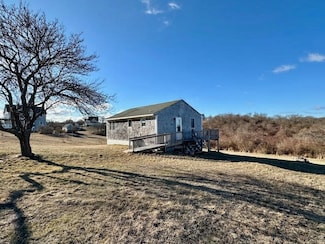 979 Spring St, New Shoreham, RI 02807