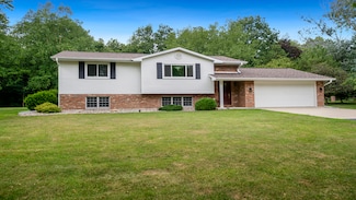 5496 S Poplar Dr, Oregon, IL 61061