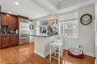 20 Chapel St Unit B811, Brookline, MA 02446