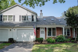 82 Old Pine Ln, Rochester, NY 14615