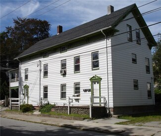 28 W School St, Woonsocket, RI 02895