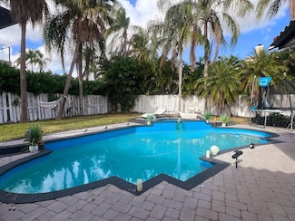 10141 SW 3rd St, Plantation, FL 33324