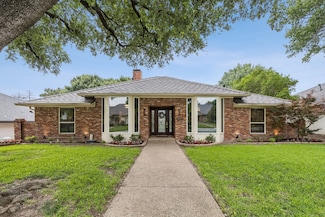 9620 Vista Oaks Dr, Dallas, TX 75243