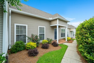 18 Silverleaf Ln, Hattiesburg, MS 39402
