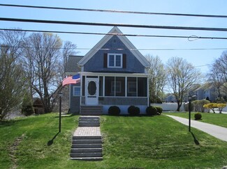 6 Crescent St, Kingston, MA 02364