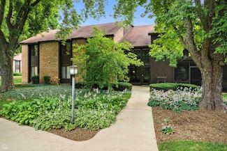740 Saint Andrews Ln Unit 5, Crystal Lake, IL 60014