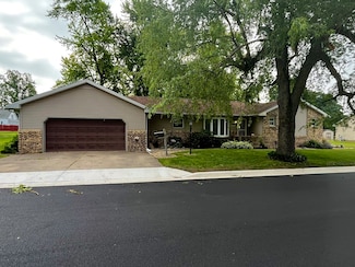 409 S Elm St, Granville, IL 61326