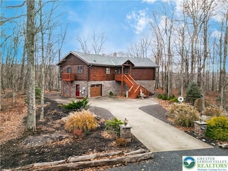 720 Turnberry Ln, Hazleton, PA 18202