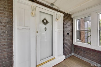 5923 Sherry Ave, Saint Louis, MO 63136