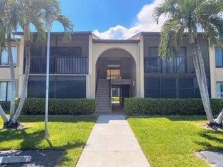 623 Sea Pine Way Unit 31, Greenacres, FL 33415