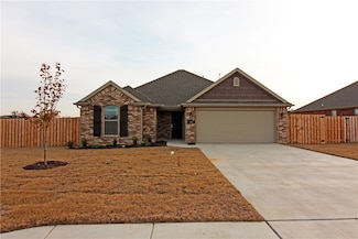 310 Sullivans Way, Centerton, AR 72719