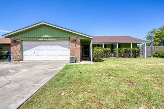 314 Seco Dr, Portland, TX 78374
