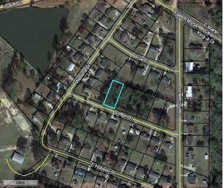 107 Cotton St, Sylvester, GA 31791