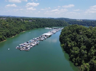 192 Lees Ford Dock Rd, Nancy, KY 42544