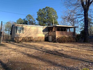 4502 E Sawmill Rd, Hensley, AR 72065