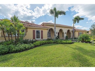 2142 Torino Way, Naples, FL 34105