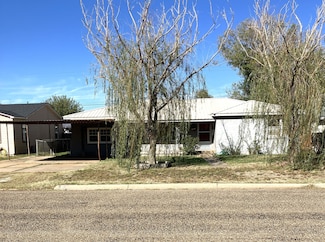 305 SE 8th St, Plainview, TX 79072