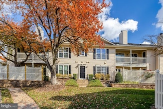 10205B Ashbrooke Ct Unit 30, Oakton, VA 22124