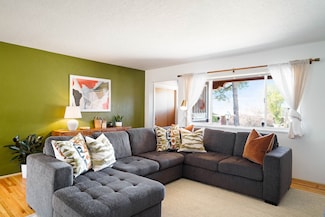 1115 N Plata Cir, Santa Fe, NM 87501