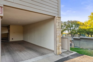 300 Out Yonder, Horseshoe Bay, TX 78657