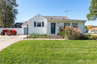 607 Walnut St, Frankton, IN 46044