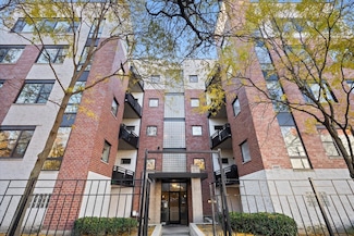 2337 W Wolfram St Unit 514, Chicago, IL 60618