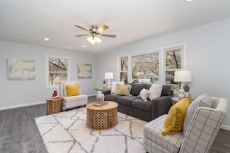 11509 Palmer Rd, Bloomington, MN 55437