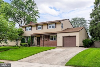 421 Narragansett Dr, Cherry Hill, NJ 08002
