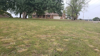 101 Sandis Ln, Palmyra, TN 37142