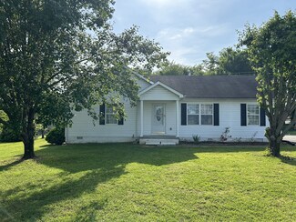 122 Kristen Dr, Lafayette, TN 37083