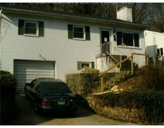 1635 King St, Charleston, WV 25303