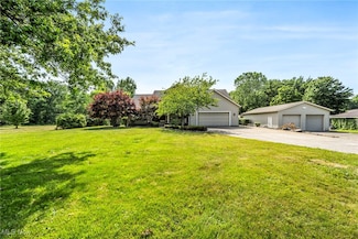 3578 S County Line Rd, Geneva, OH 44041