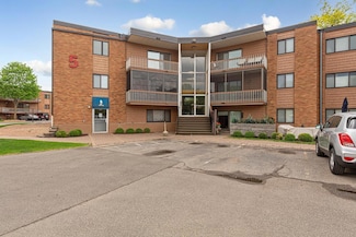 5440 Three Points Blvd Unit 536, Mound, MN 55364
