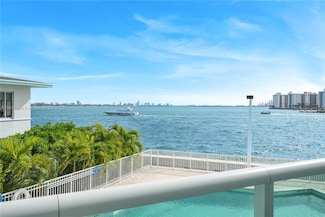 2000 Bay Dr Unit 205, Miami Beach, FL 33141