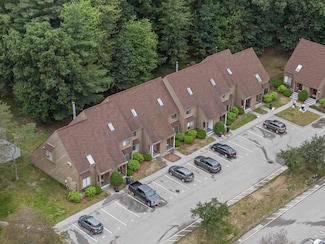 18 Clinton Ct, MerriMacK, NH 03054