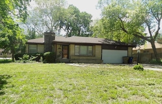 2107 N Riverside Blvd, Wichita, KS 67203