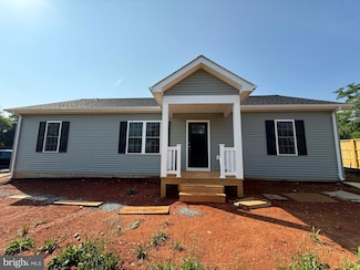 33 Barrington Dr, Stanardsville, VA 22973