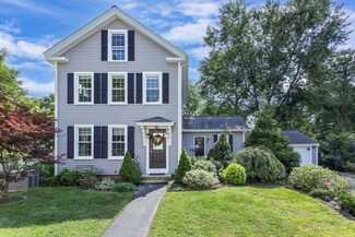 4 Williams St, Medway, MA 02053