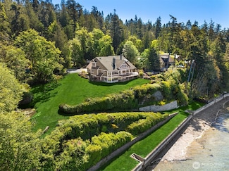 4486 E Harbor Rd, Freeland, WA 98249