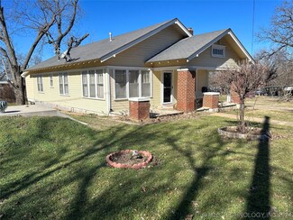 1318 E 1st St, Sulphur, OK 73086