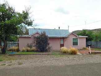 304 S 12th St, Alpine, TX 79830