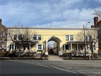19 Genesee Ct, Utica, NY 13502