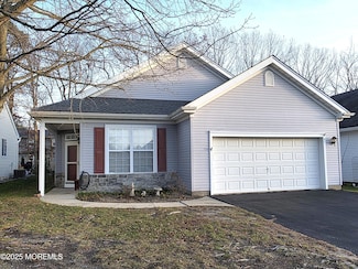 91 Robin Ln, Barnegat, NJ 08005