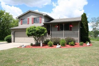 2524 S Onondaga Rd, Eaton Rapids, MI 48827