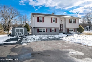 117 Main St, Mertztown, PA 19539
