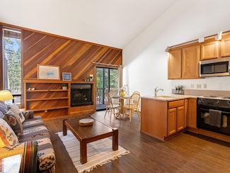 1300 Regency Way Unit 33, Tahoe Vista, CA 96148