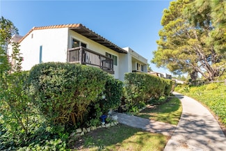 28 Sycamore Ln, Rolling Hills Estates, CA 90274