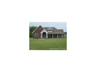 17501 Mountain Grove Rd, Henryville, IN 47126