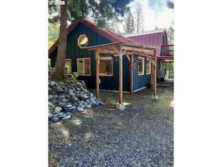 4580 Old House Creek Rd, Agness, OR 97406