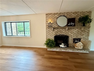650 E Greenwich Ave Unit 6-201, West Warwick, RI 02893